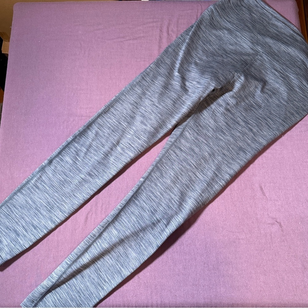 Outdoor Voices FreeForm leggings in Charcoal/Space Gray - Size Medium